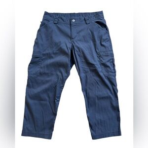 Duluth Trading Women’s Dry On the Fly capri size 12 gray mid rise outdoor hiking